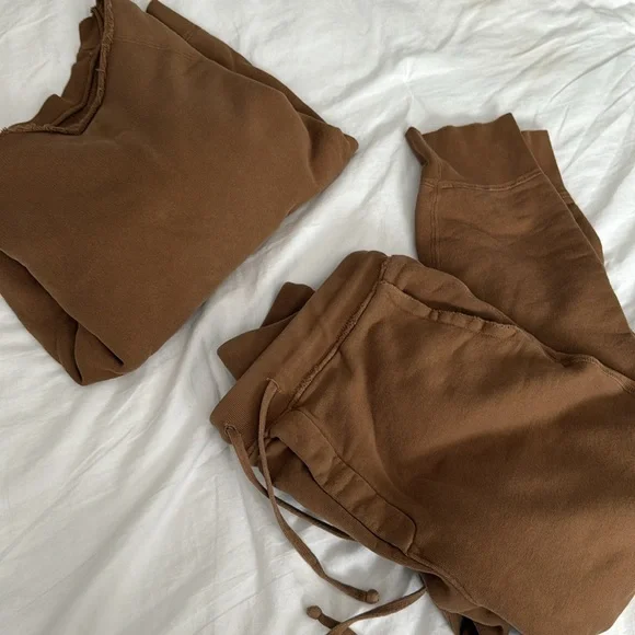 Nili Lotan Brown Sweatshirt, Raglan Sleeves,Small, Distressed. SAME DAY SHIPPING - Picture 5 of 5